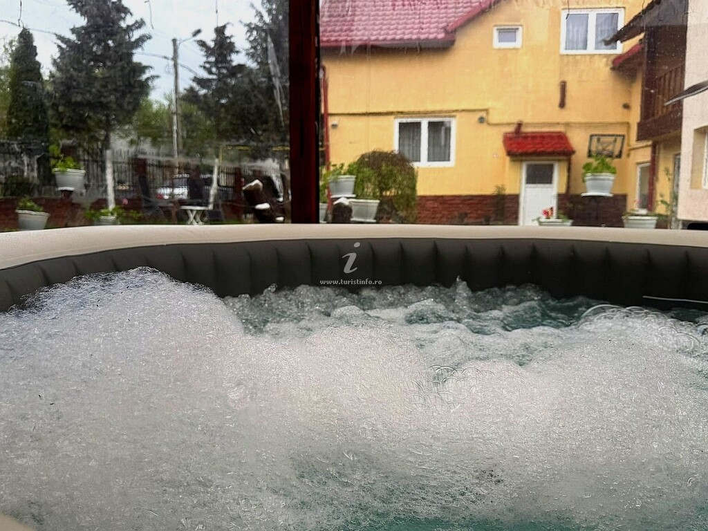 Camere de închiriat La Dacu'