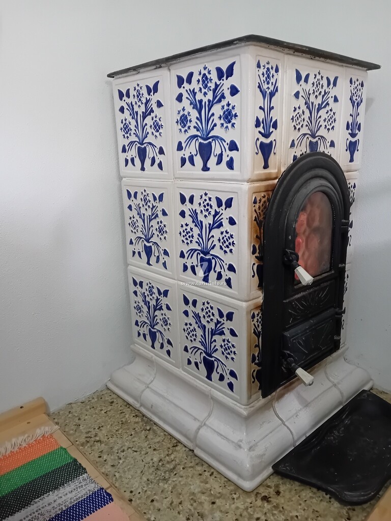 Casa Bunicilor Retezat