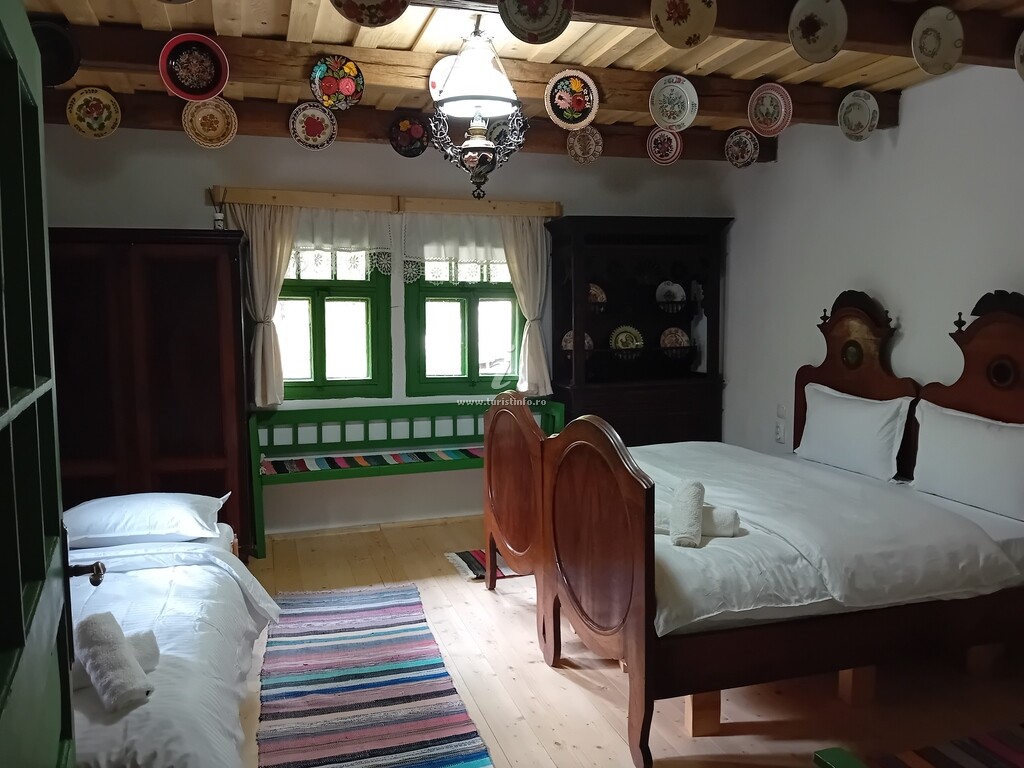 Casa Bunicilor Retezat