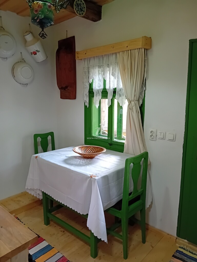 Casa Bunicilor Retezat
