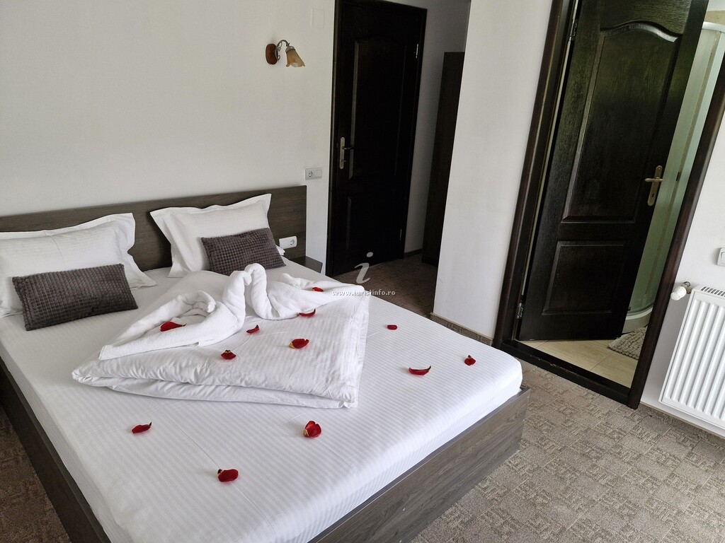 Camere de închiriat Casa Poenița cu Noroc