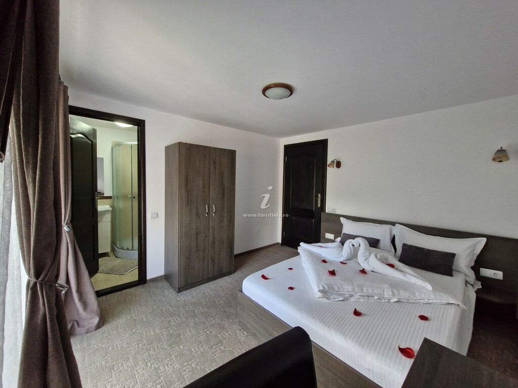 Camere de închiriat Casa Poenița cu Noroc