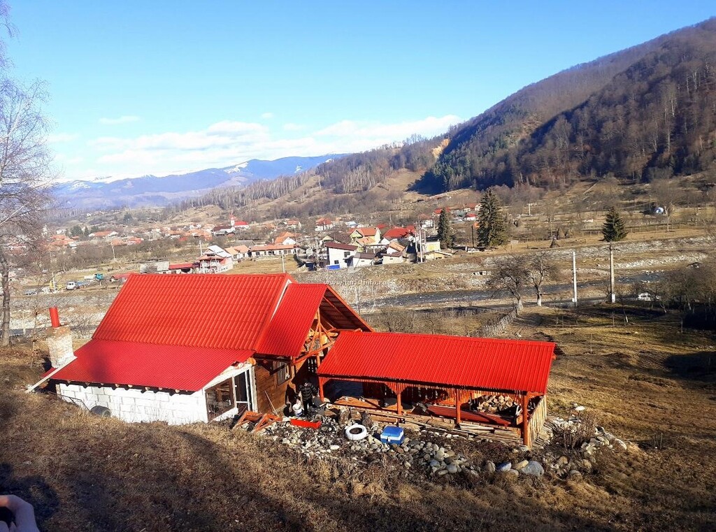 Sus la Căsuță