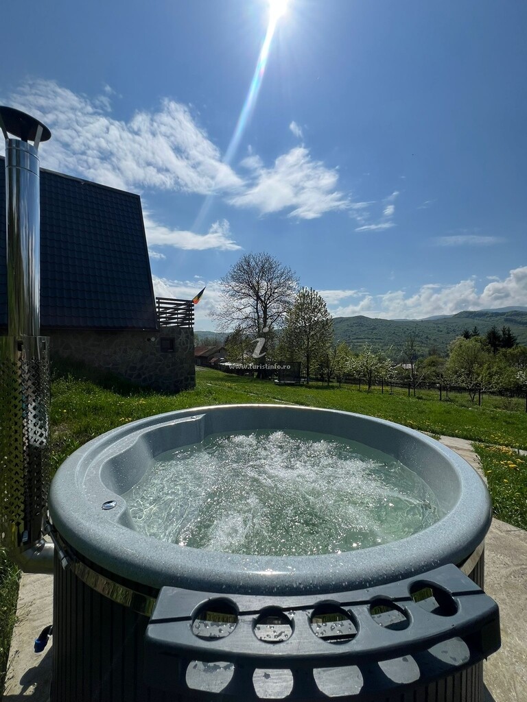 Aura Chalet