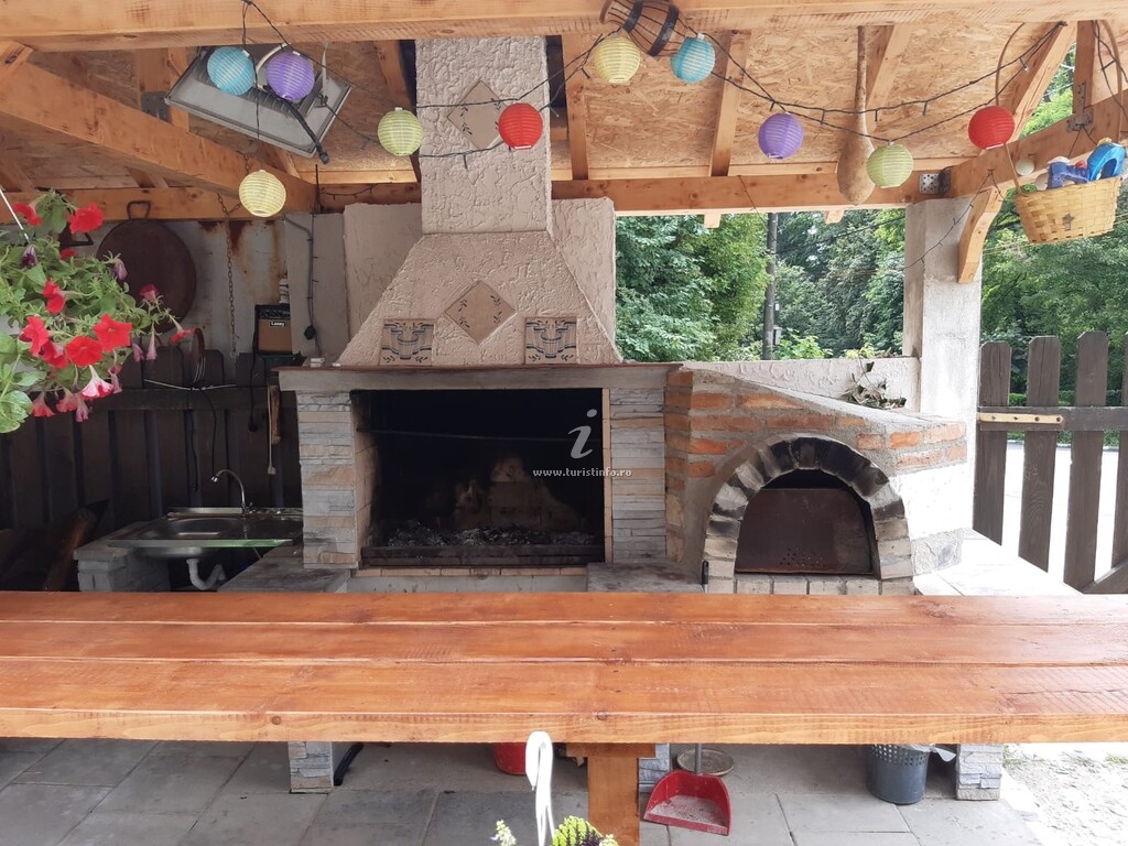 Camere de închiriat Mădălina