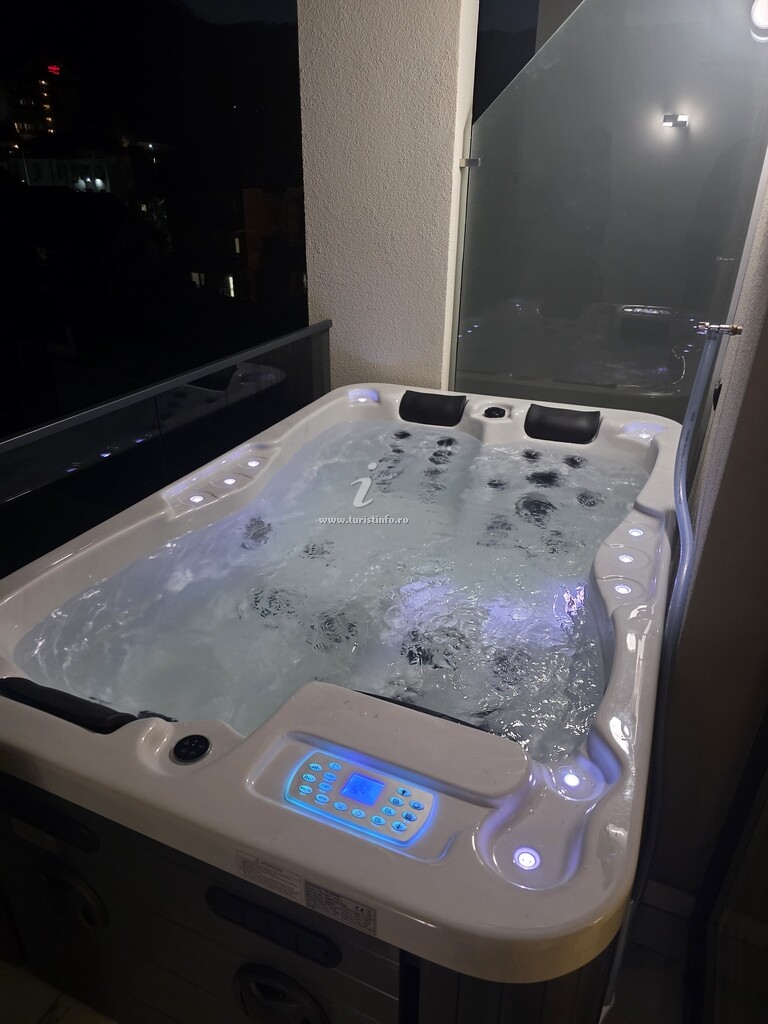 Apartament Delux cu Jacuzzi