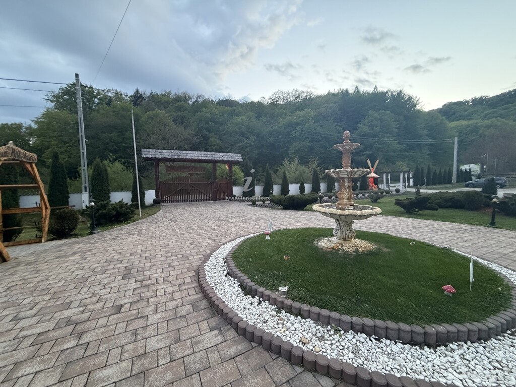 Pensiunea Domeniul  Poiana Ursului