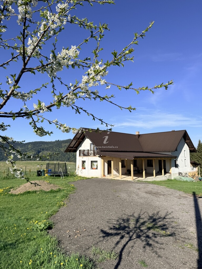 Casa de vacanță Albă