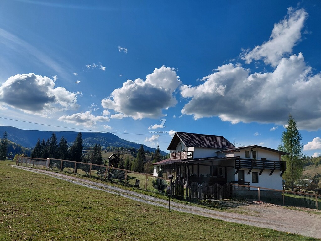 Casa de vacanță Acasă La Noi