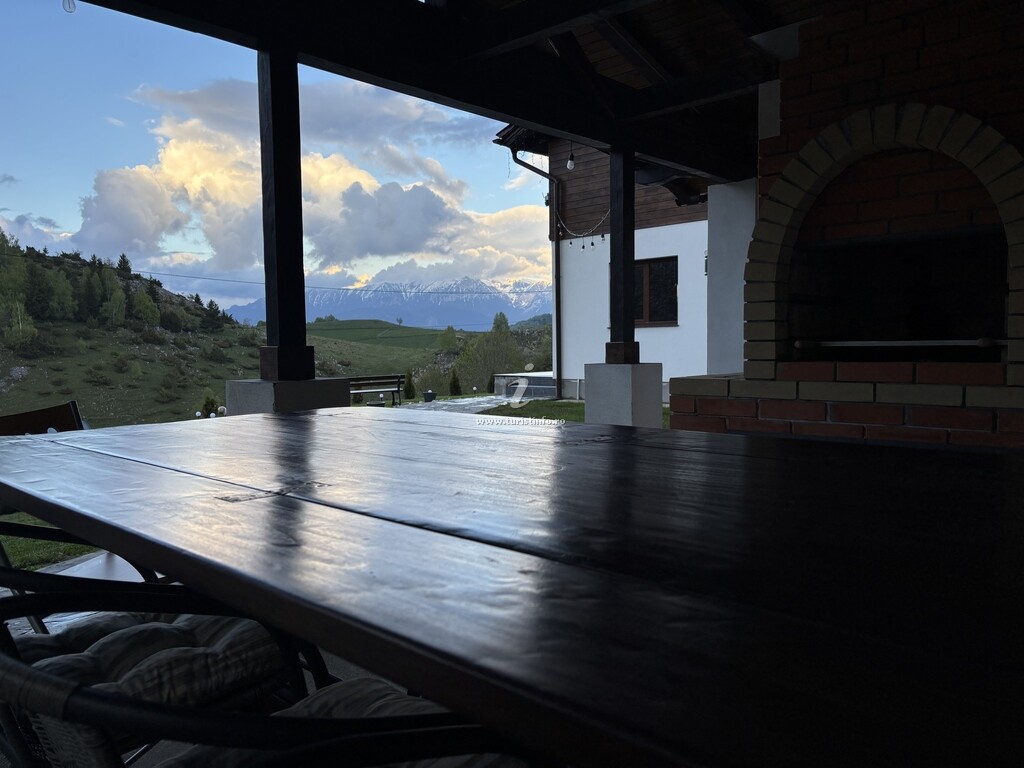 Casa Dealul Craiului