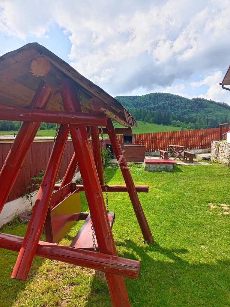 Casa Poienița