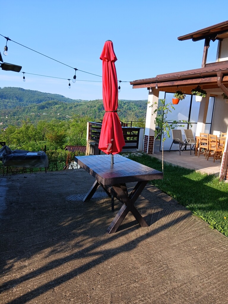Camere de închiriat Căsuța Trandafirilor