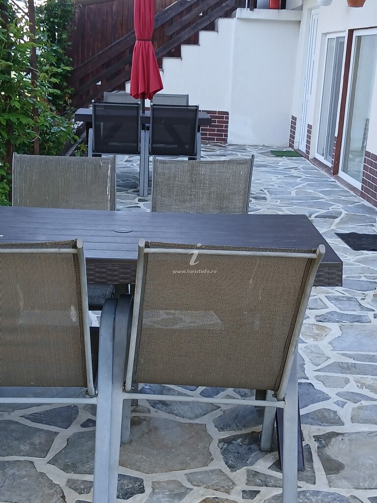 Camere de închiriat Căsuța Trandafirilor
