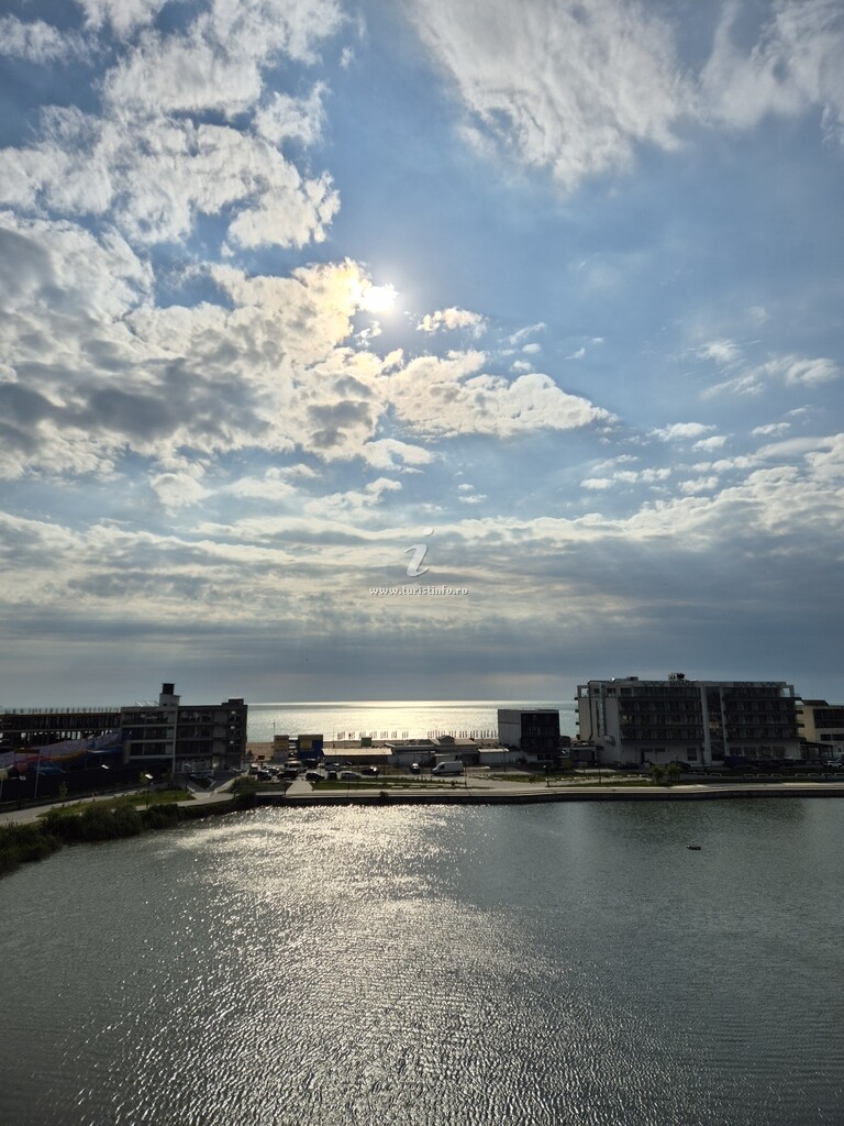 Apartamente Vista Lago E Mare