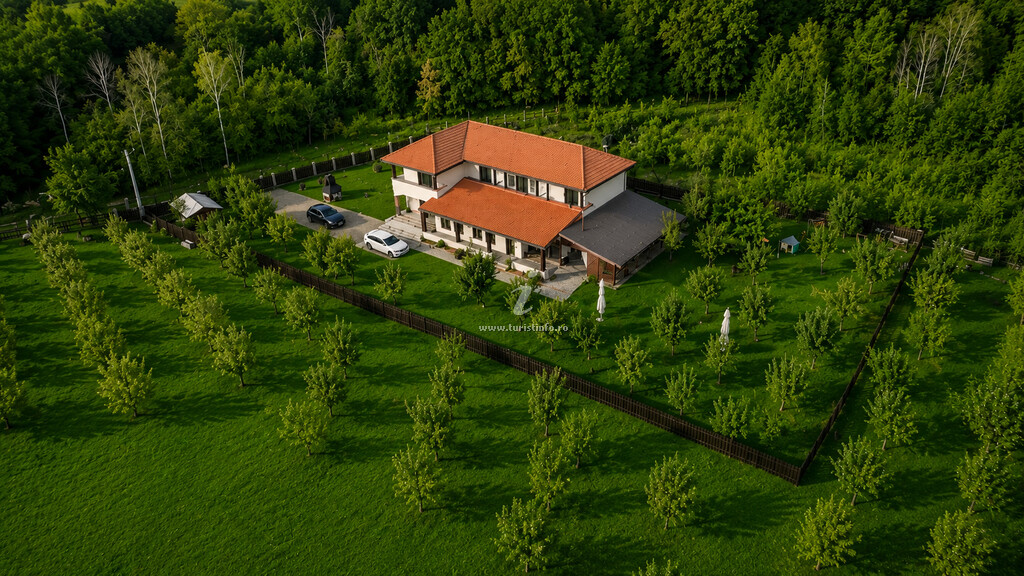 Pensiunea Agroturistică Emelys