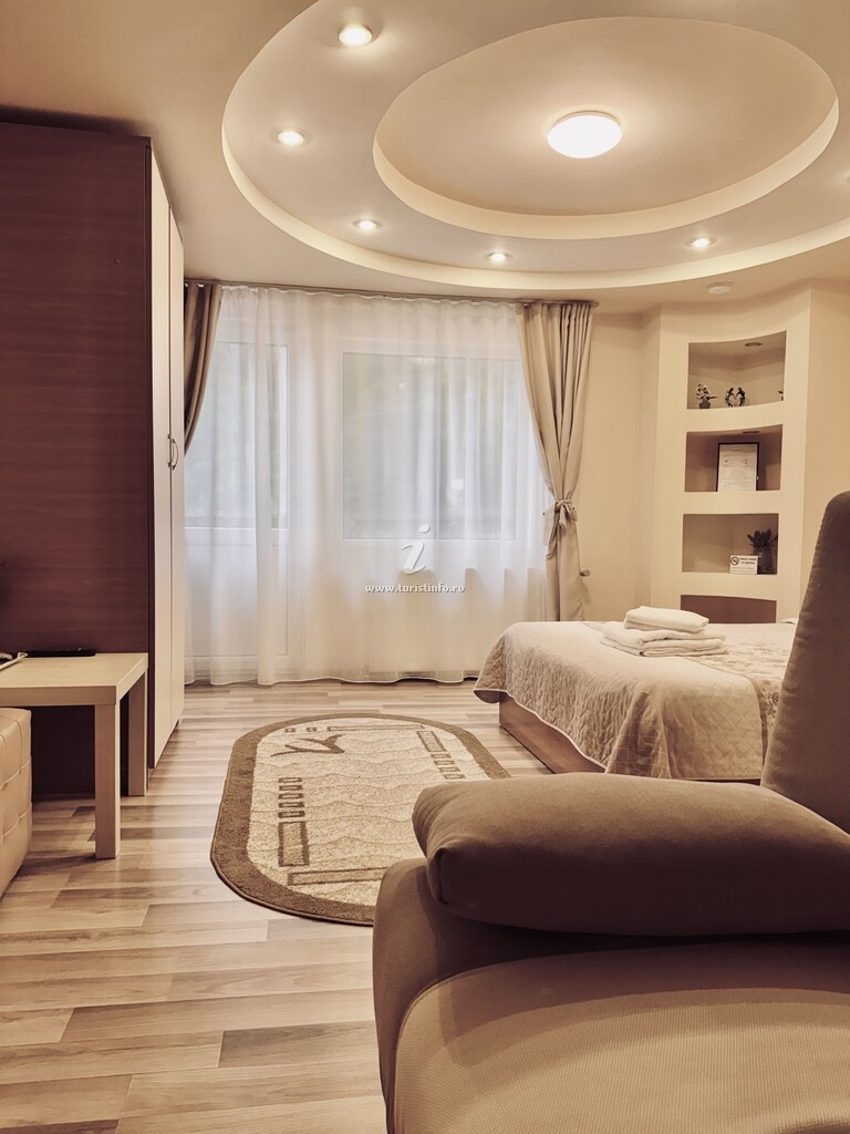 Camere de închiriat Gabi