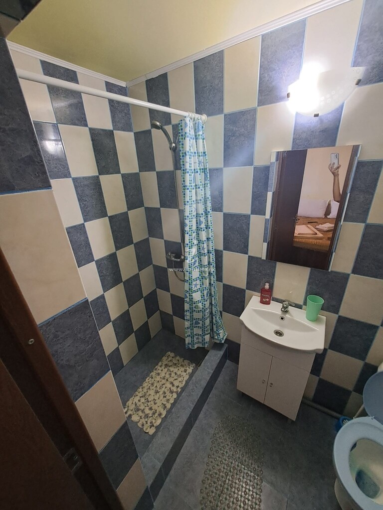 Camere de închiriat Vlad