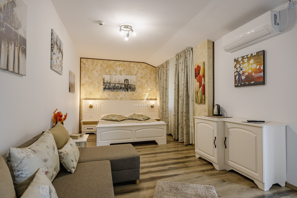 Casa Moldoveană