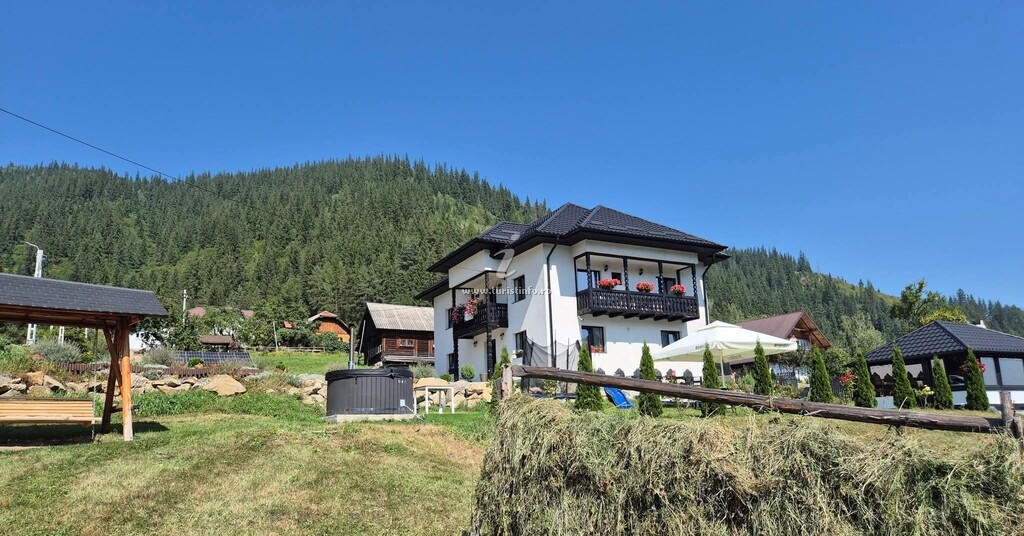 Pensiunea Colț de Rai