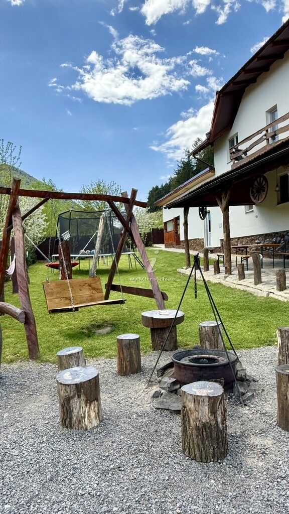 Casa de vacanță de sub Horă