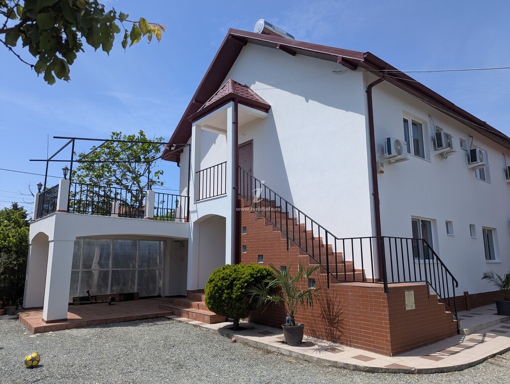 Camere de închiriat Casa Brizant