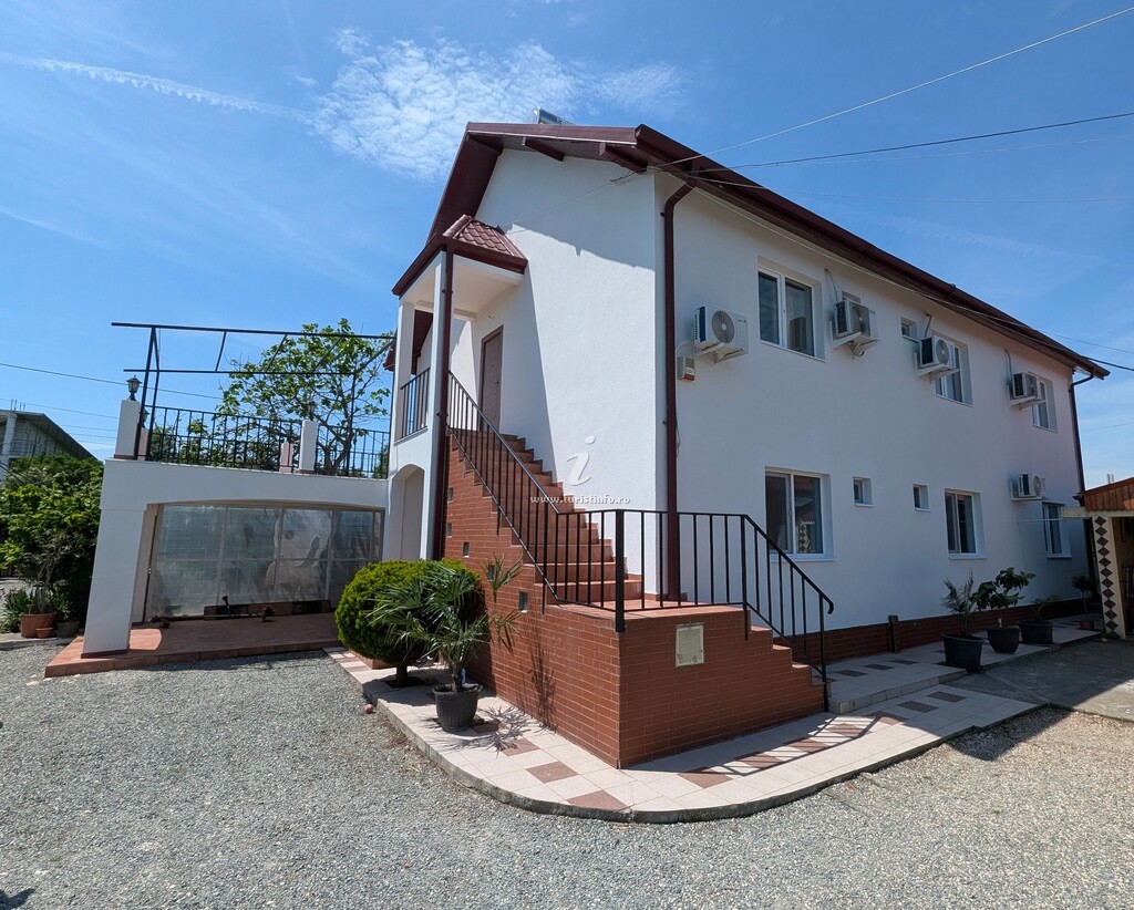 Camere de închiriat Casa Brizant