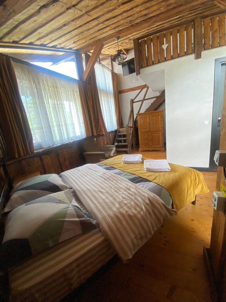 Cabana Vânătorului 8
