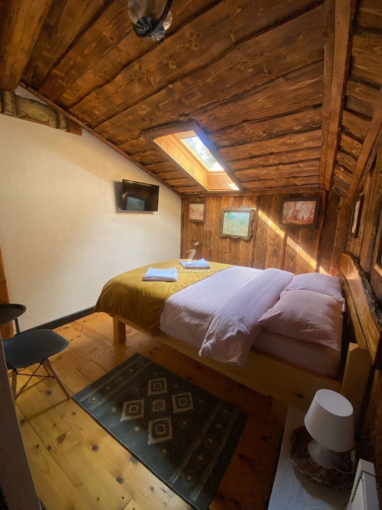 Cabana Vânătorului 8