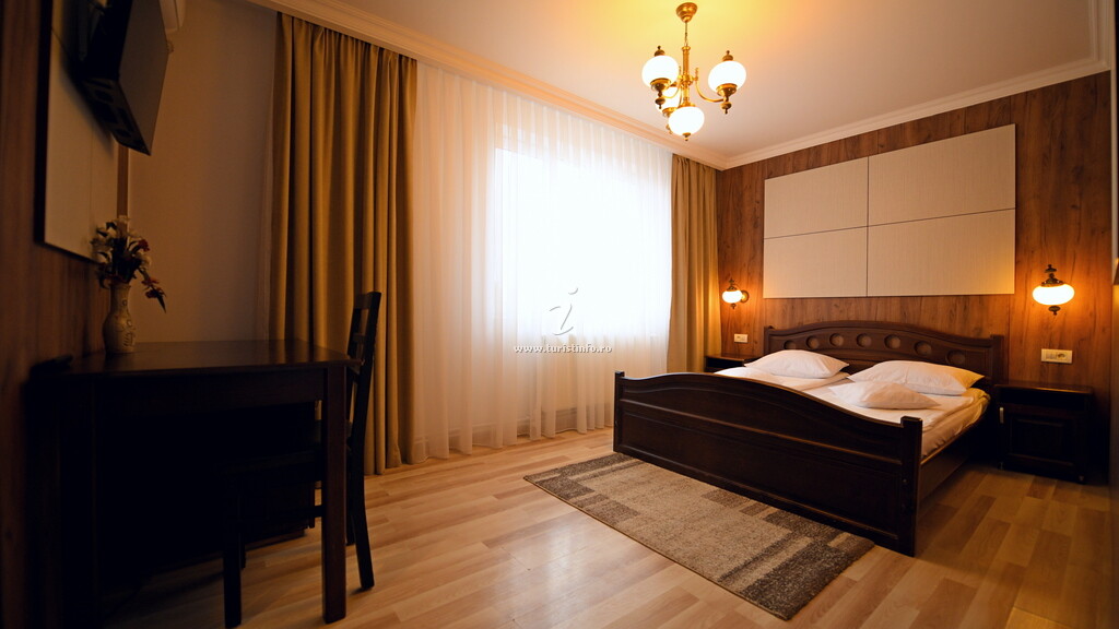 Pensiunea Sarmis Cristal Wellness & Spa