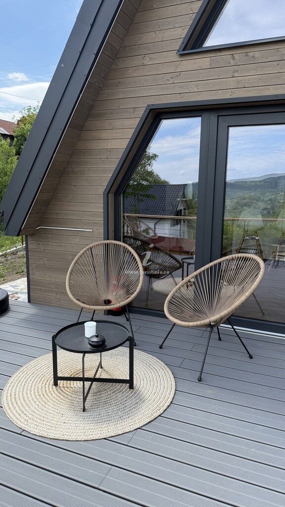 A-frame Azad