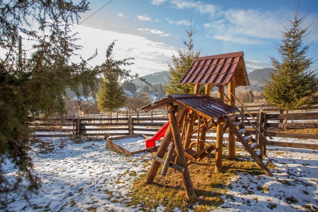 Pensiunea Casa Lateș