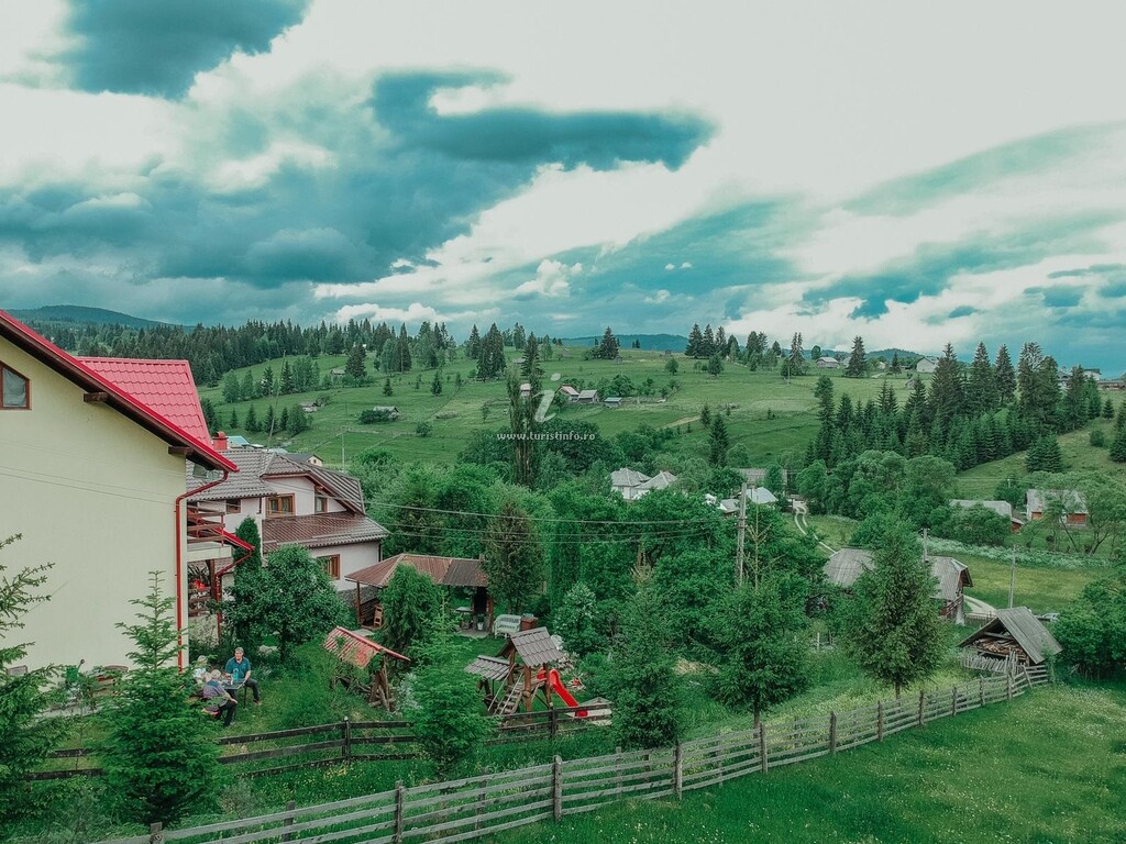 Pensiunea Casa Lateș