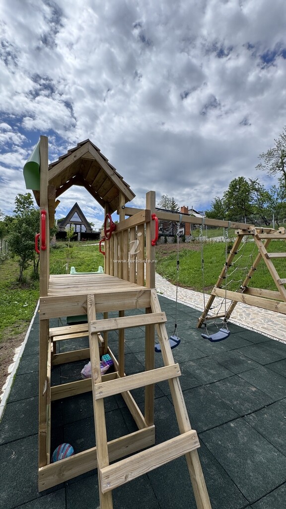 A-frame Azad