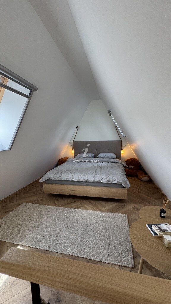 A-frame Azad