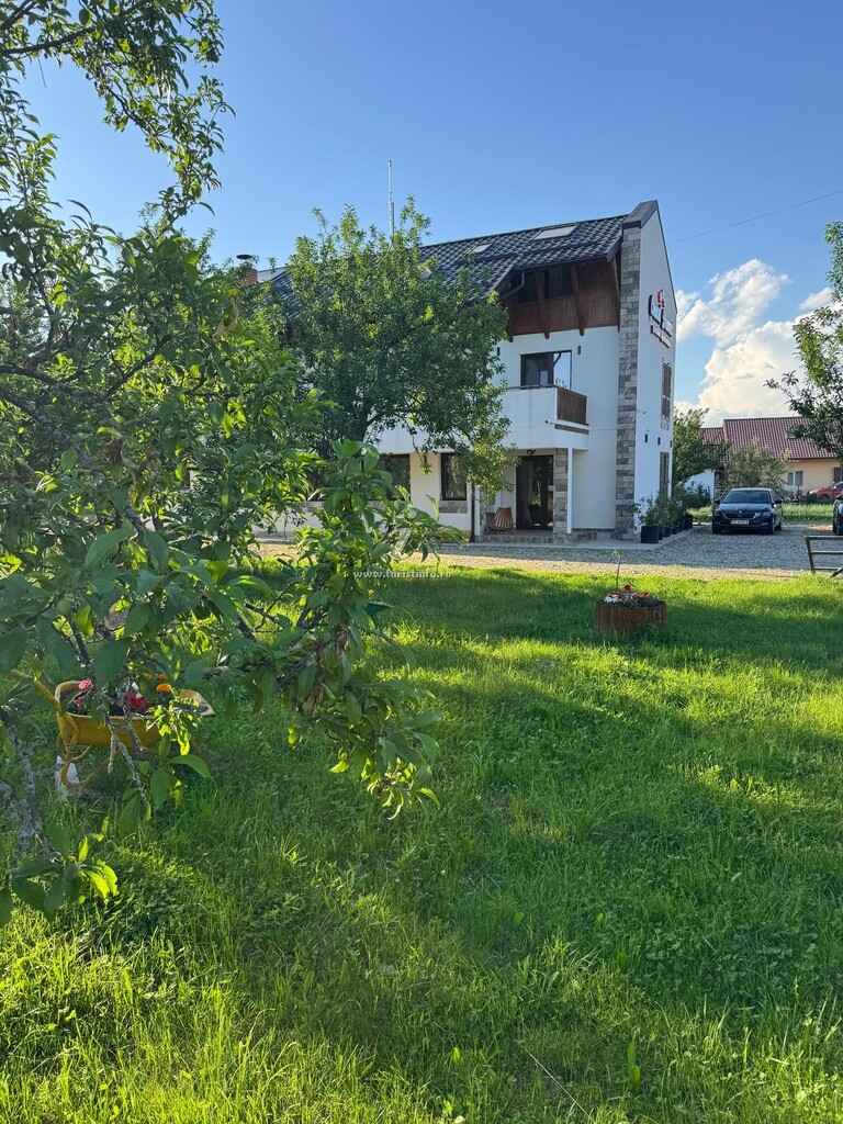 Pensiunea Agroturistică Conacul Doamnei