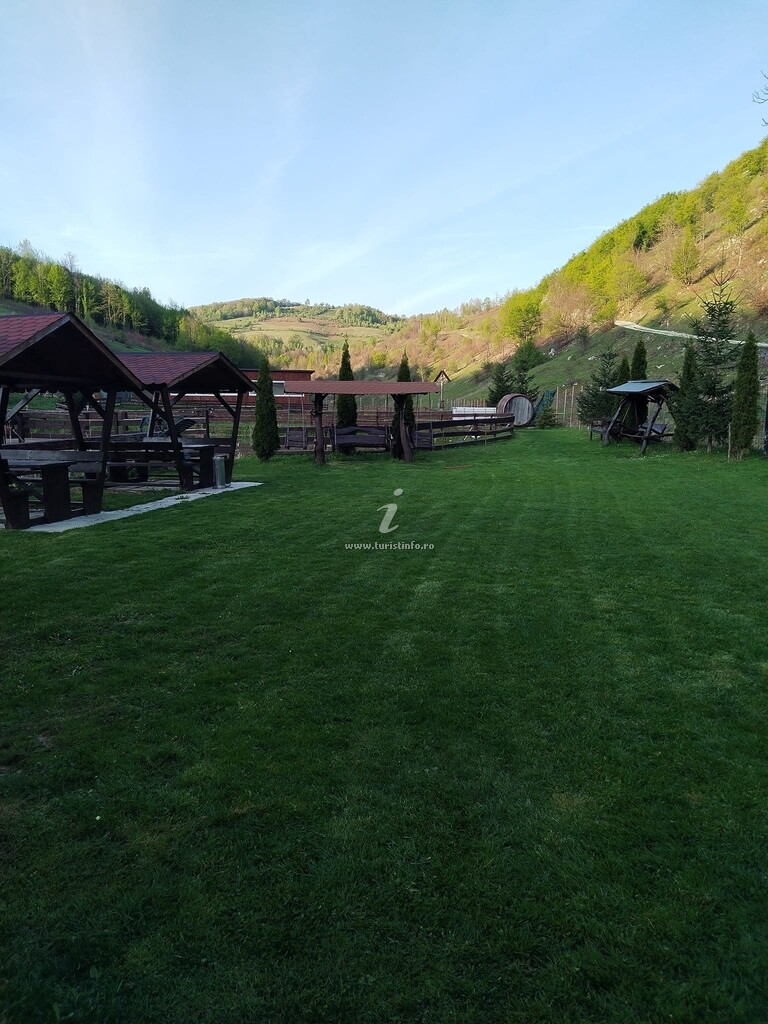 Căsuțe tip camping Balta Lu' Fanea