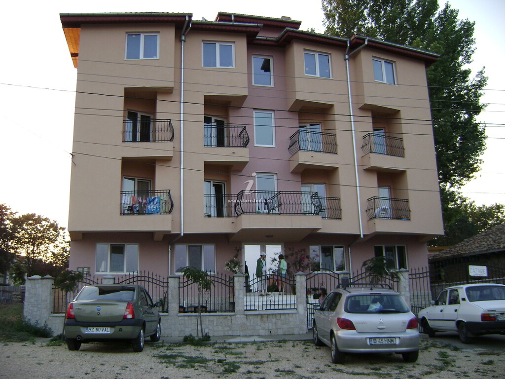 Camere de închiriat Camelia 1