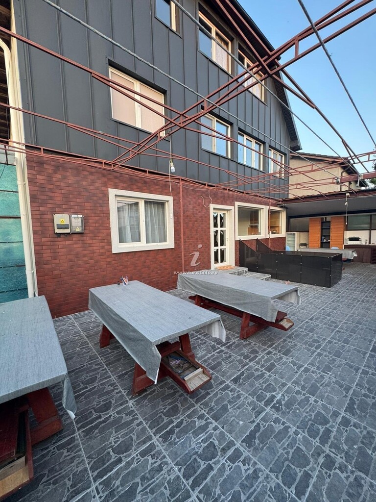 Camere de închiriat Departe