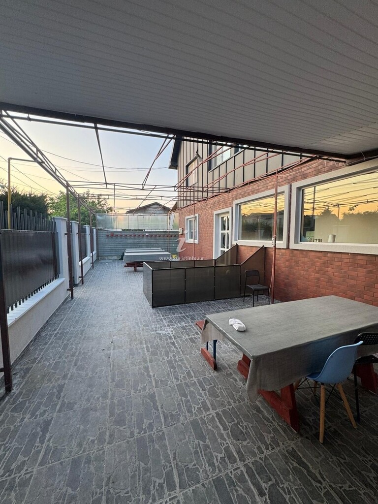 Camere de închiriat Departe