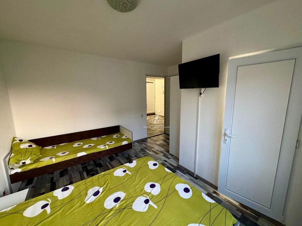 Camere de închiriat Departe