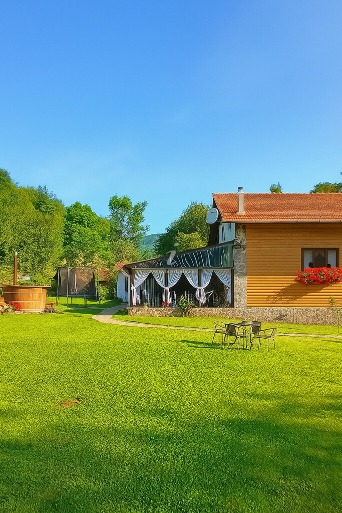 Casa la Bursucu