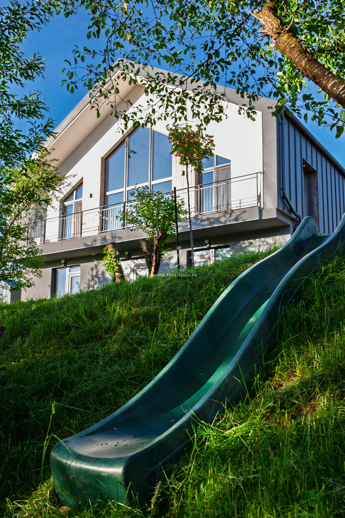 A-frame Bran Orchard Hygge