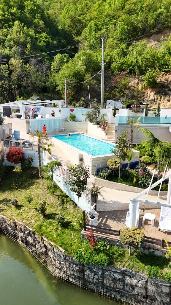 Pensiunea Riviera 990