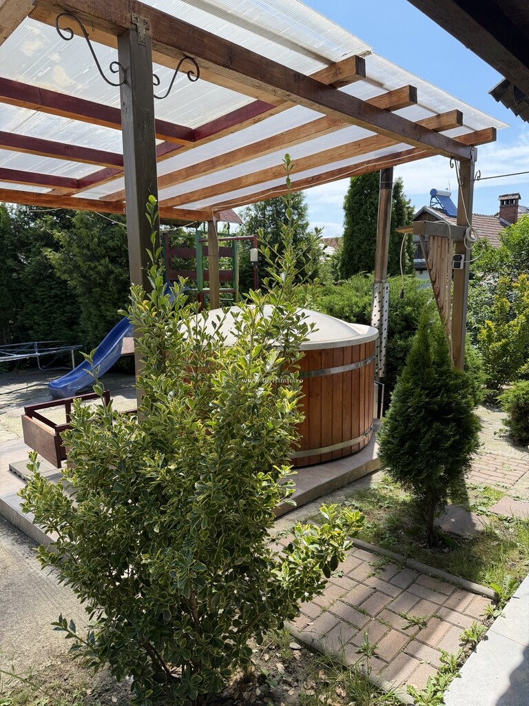 Pensiunea Casa Rica