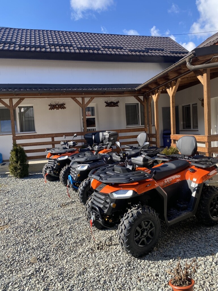 Cabana La Bătrânu