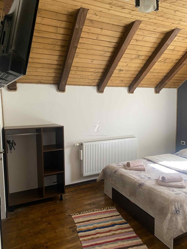Cabana La Bătrânu