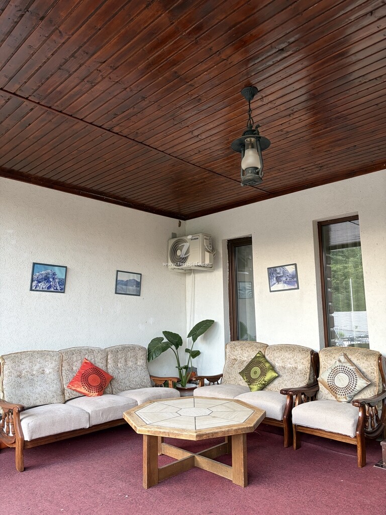 Pensiunea Casa  Creța