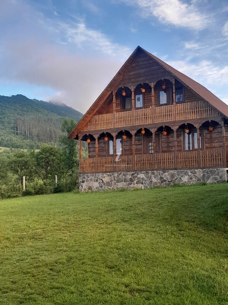 Pensiunea Agroturistică Adriana