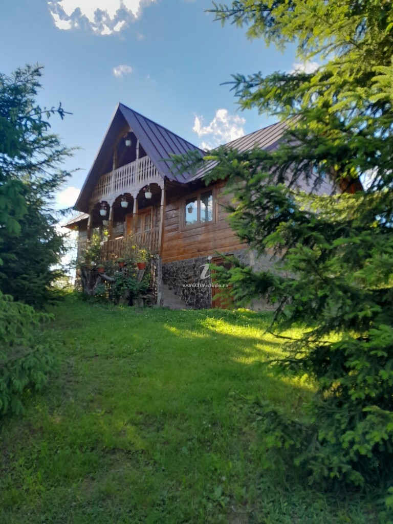 Pensiunea Agroturistică Adriana