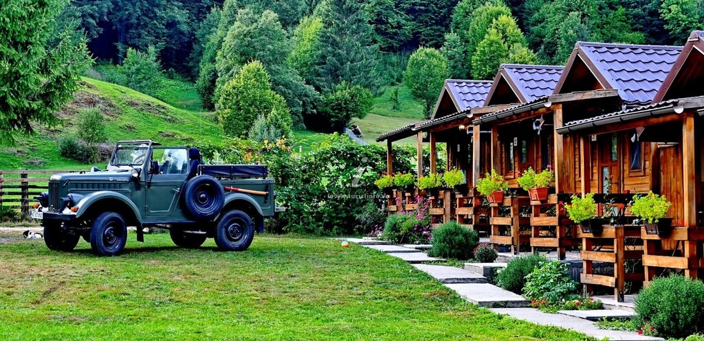 Căbănuțe Poiana Soarelui
